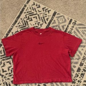 Girl’s Nike crop tee size M 10/12